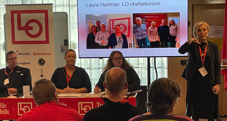 LOs chefsekonom Laura Hartman talar till LO Västsveriges representantskap